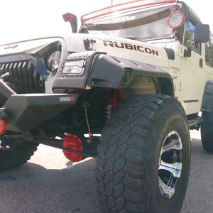 Meet your Posher, Gilbert